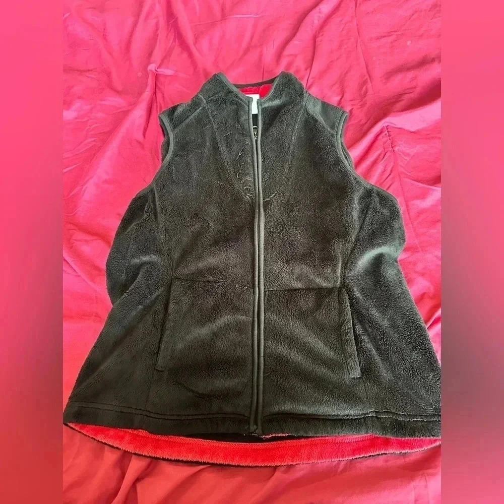 Predator size large black vest
